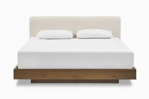 Joseph Bed, Bouclé