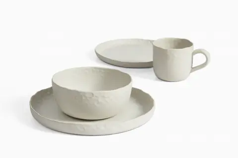 Olivia 4-Piece Dinnerware Set