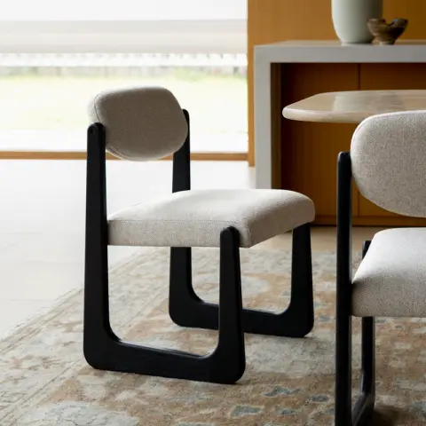 Sloane Dining Table with Lira Chair Set